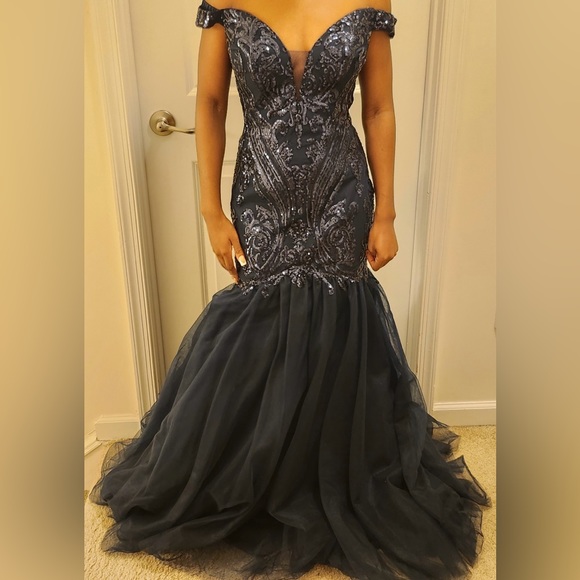 Prom Dress (WORN ONCE) - Picture 2 of 5